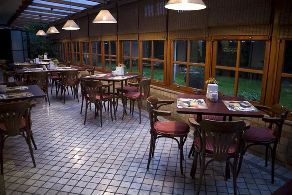 Guenes Hotel Merter Istanbul 4*,