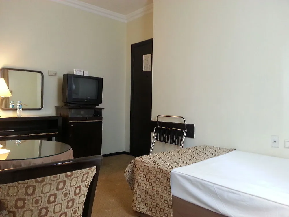 Guenes Hotel Merter Istanbul