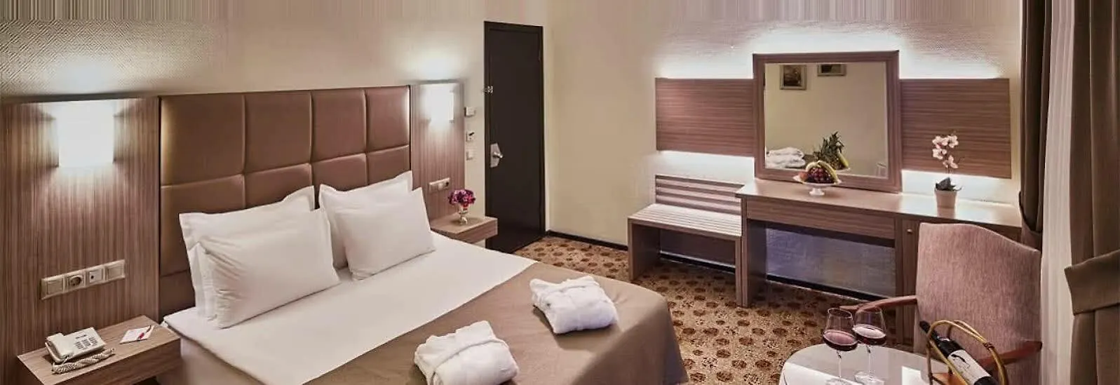 Guenes Hotel Merter Istanbul 4*,